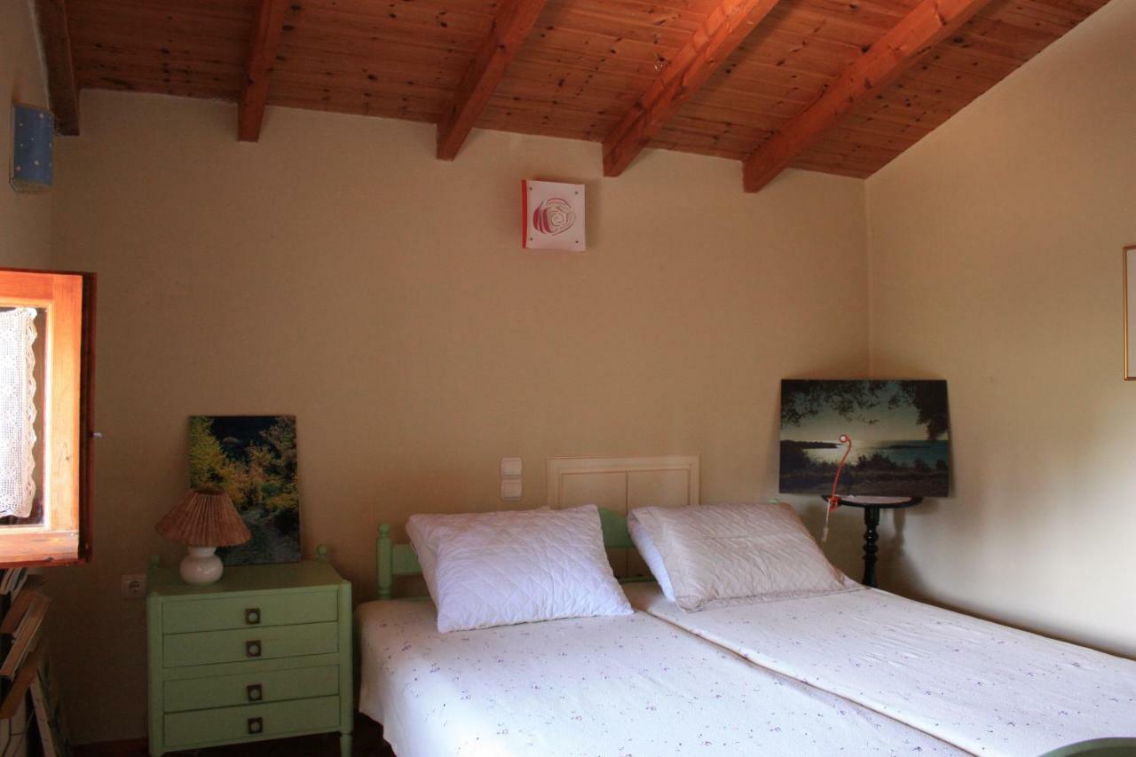 Mercouri Stone Cottage Korakochori Экстерьер фото